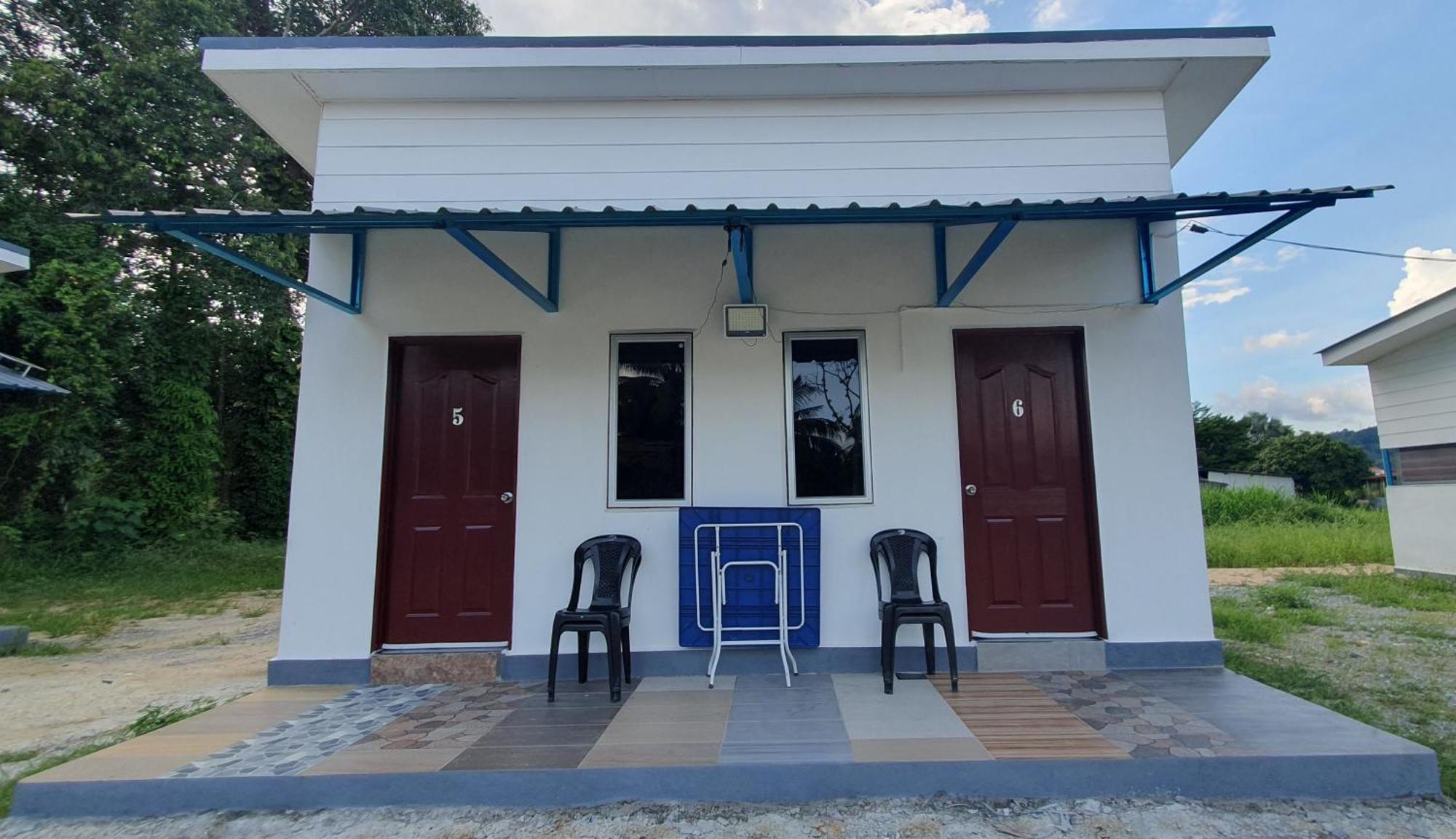 Chalet Meroloh Kuala Kangsar Exterior photo